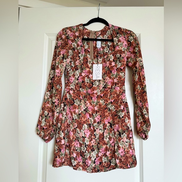 NWT Resa long-sleeve Floral Mini Dress XS - Picture 1 of 4